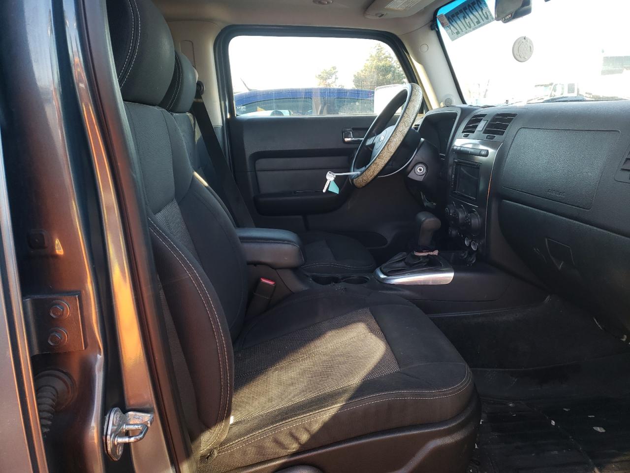 Photo 5 from auction – 2007 HUMMER H3 with VIN 5GTDN13E378185181