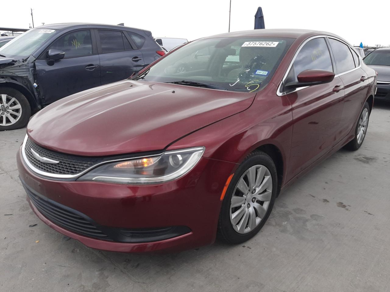 Photo 2 from auction – 2015 CHRYSLER 200 LX with VIN 1C3CCCFB6FN599887