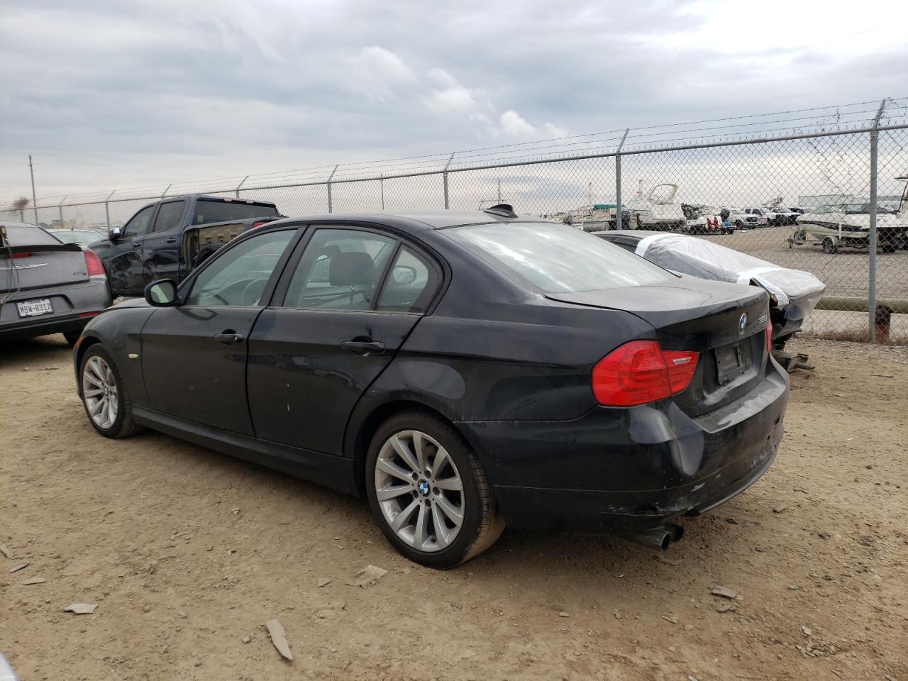 Photo 3 from auction – 2011 BMW 328 I with VIN WBAPH7C54BE852748