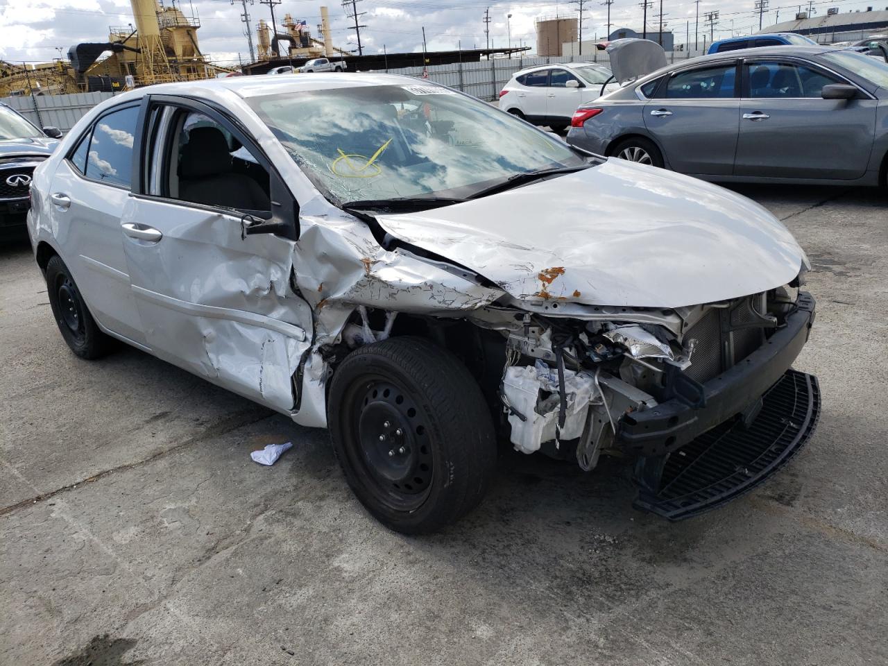 TOYOTA COROLLA L 2015 z numerem VIN 5YFBURHE2FP324356 - Zdjęcie z aukcji