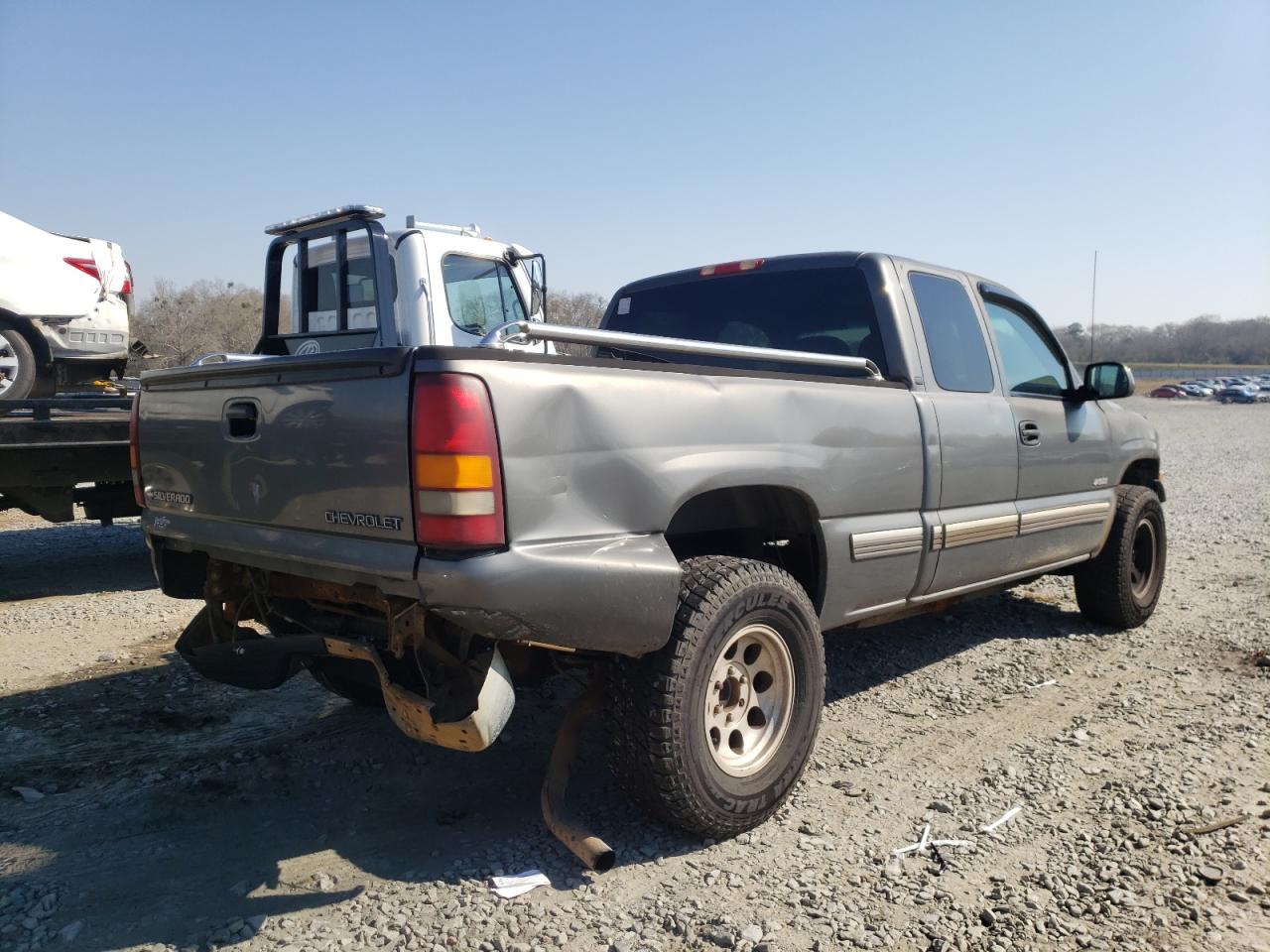Photo 4 from auction – 2001 CHEVROLET SILVERADO with VIN 2GCEC19V211294556