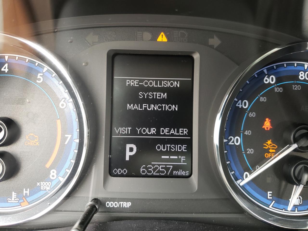 Photo 8 from auction – 2019 TOYOTA COROLLA L with VIN 5YFBURHE3KP876605