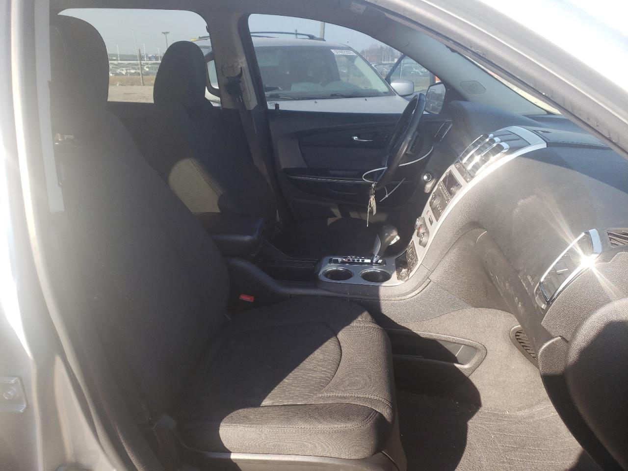 Photo 5 from auction – 2012 GMC ACADIA SLE with VIN 1GKKRPED9CJ301100