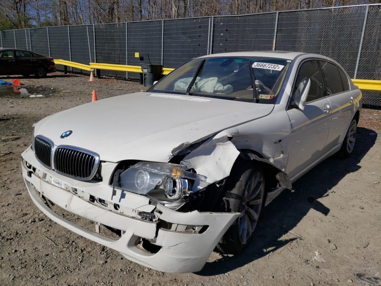 Photo 2 from auction – 2007 BMW 750 with VIN WBAHN83527DT69128