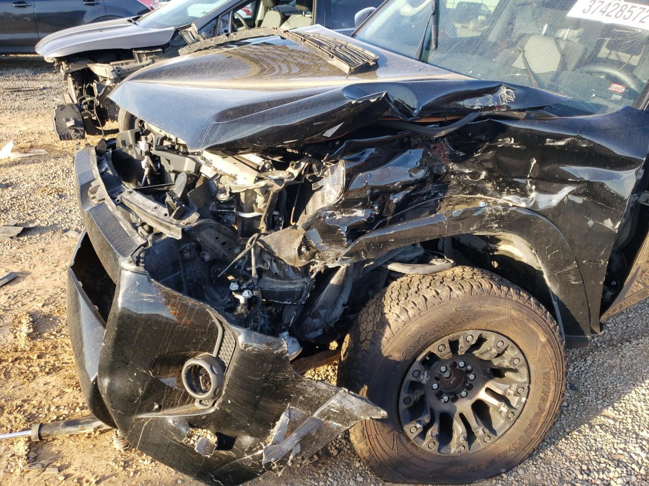 Photo 9 from auction – 2017 TOYOTA 4RUNNER SR with VIN JTEZU5JR2H5164477