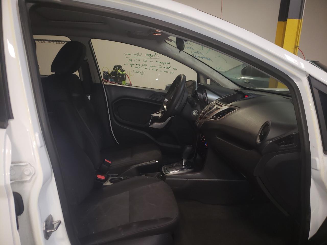 Foto 5 de la subasta – 2012 FORD FIESTA SE con VIN 3FADP4EJ3CM110408