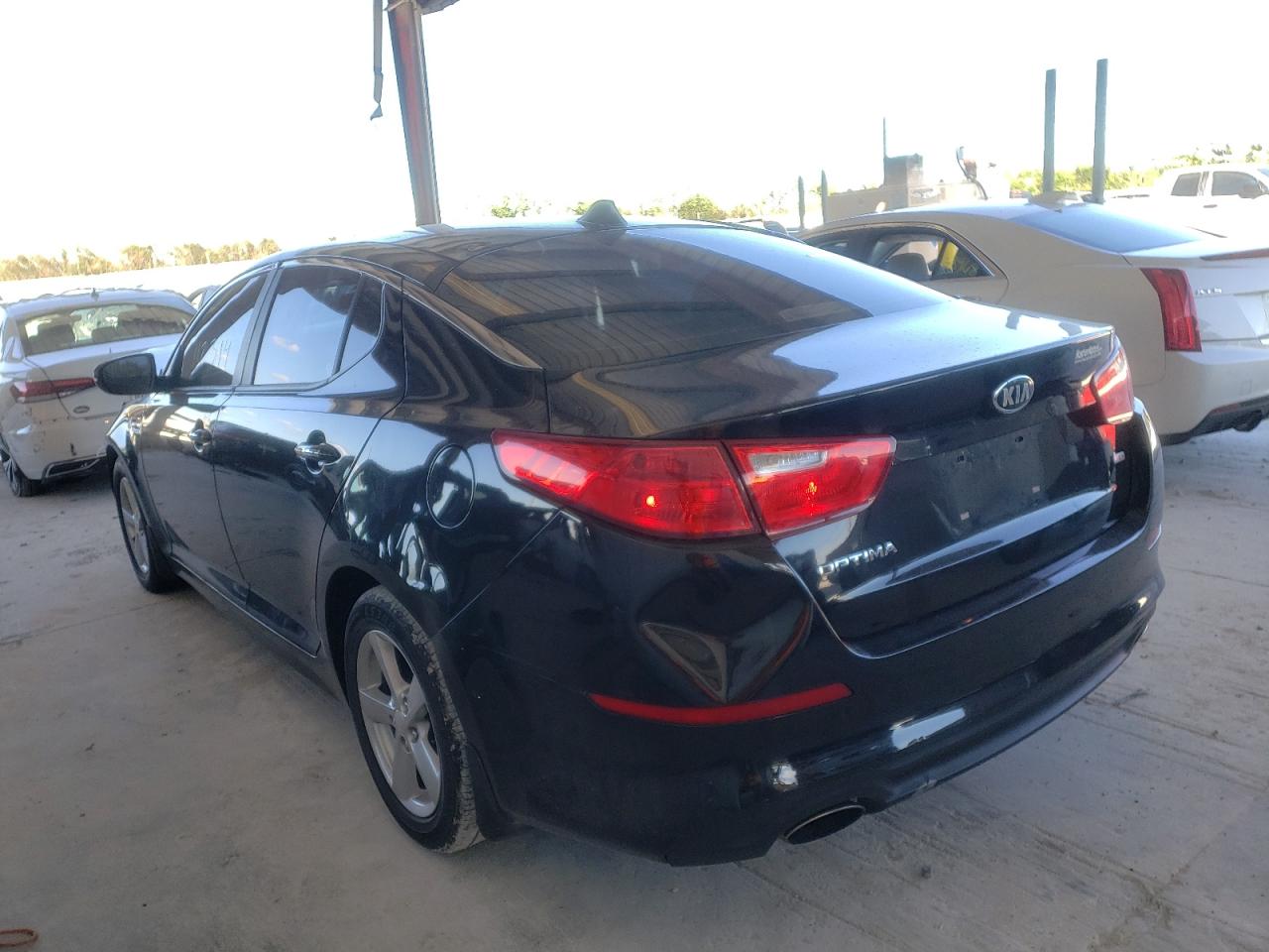 Photo 3 from auction – 2015 KIA OPTIMA LX with VIN 5XXGM4A76FG439975