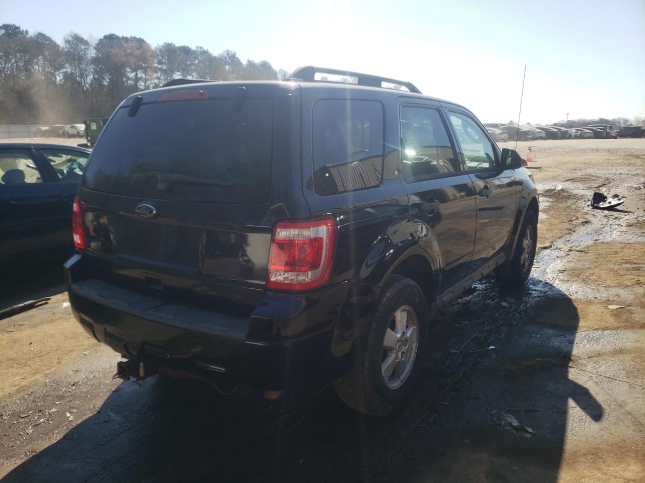 Photo 4 from auction – 2010 FORD ESCAPE XLT with VIN 1FMCU0D7XAKD07900