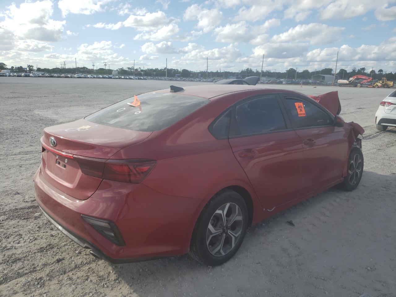Photo 4 from auction – 2021 KIA FORTE FE with VIN 3KPF24AD9ME346252