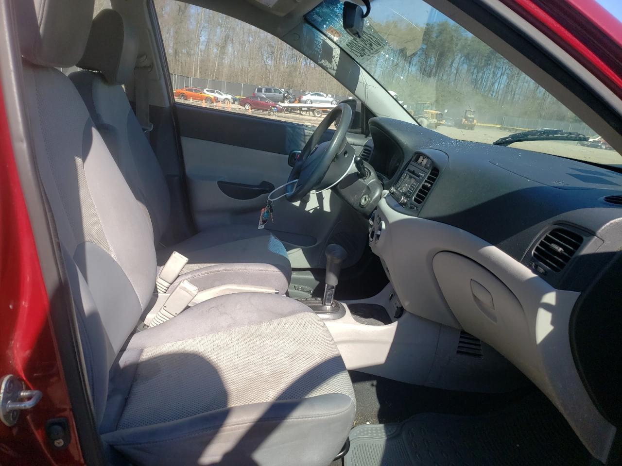 Photo 5 from auction – 2011 HYUNDAI ACCENT GLS with VIN KMHCN4AC8BU574058