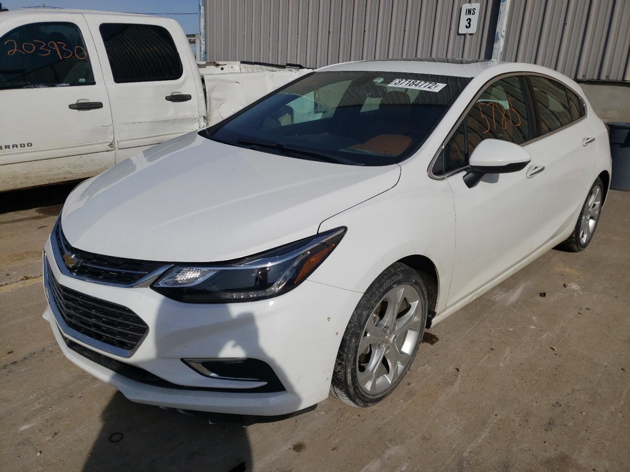 Photo 2 from auction – 2017 CHEVROLET CRUZE PREM with VIN 3G1BF6SM0HS521064
