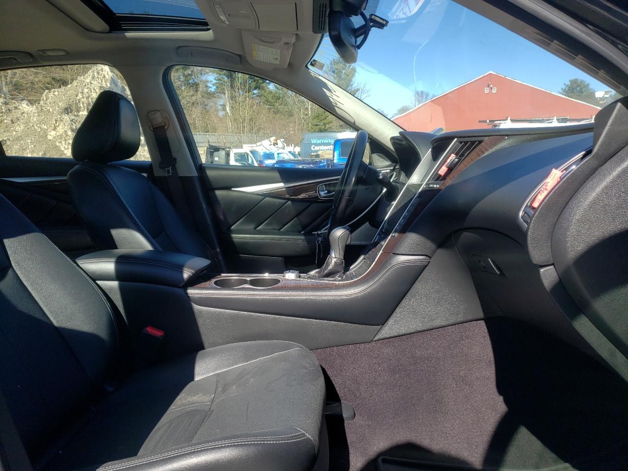 Photo 5 from auction – 2017 INFINITI Q50 PREMIU with VIN JN1EV7AR4HM830372
