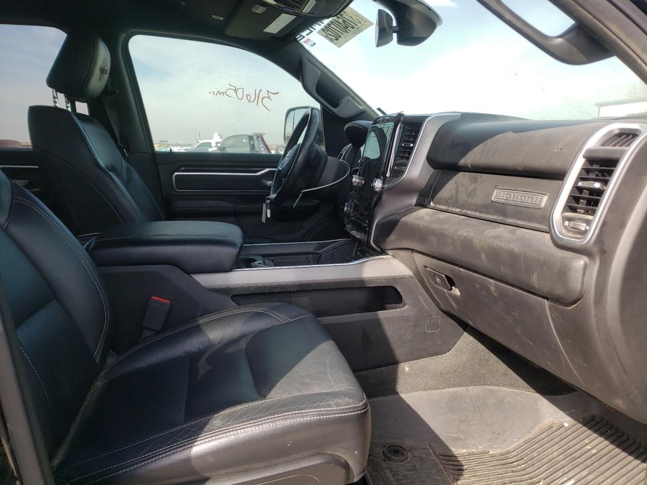 Photo 5 from auction – 2019 RAM 1500 BIG H with VIN 1C6SRFFT5KN857558