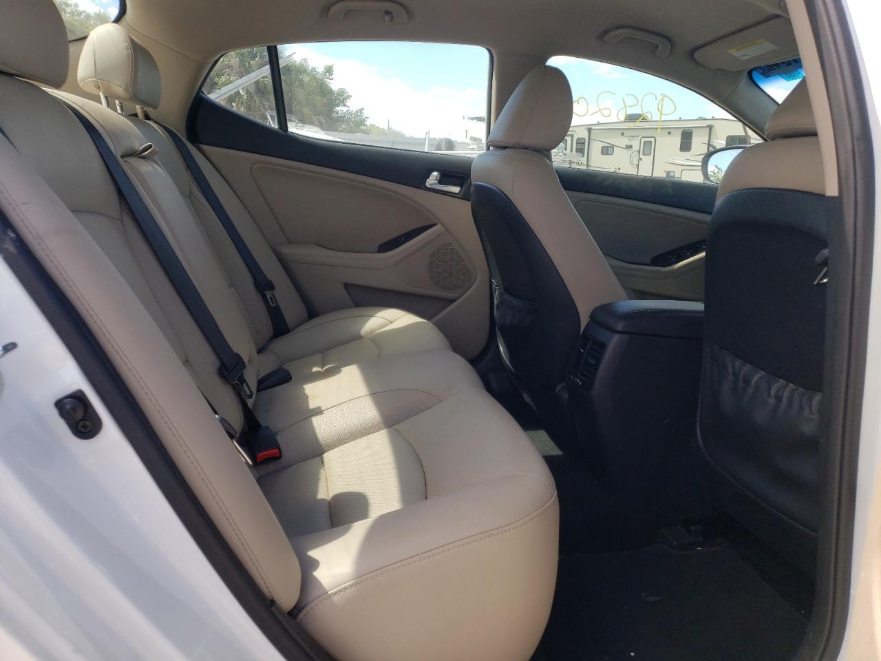 Foto 6 de la subasta – 2015 KIA OPTIMA EX con VIN 5XXGN4A70FG445350
