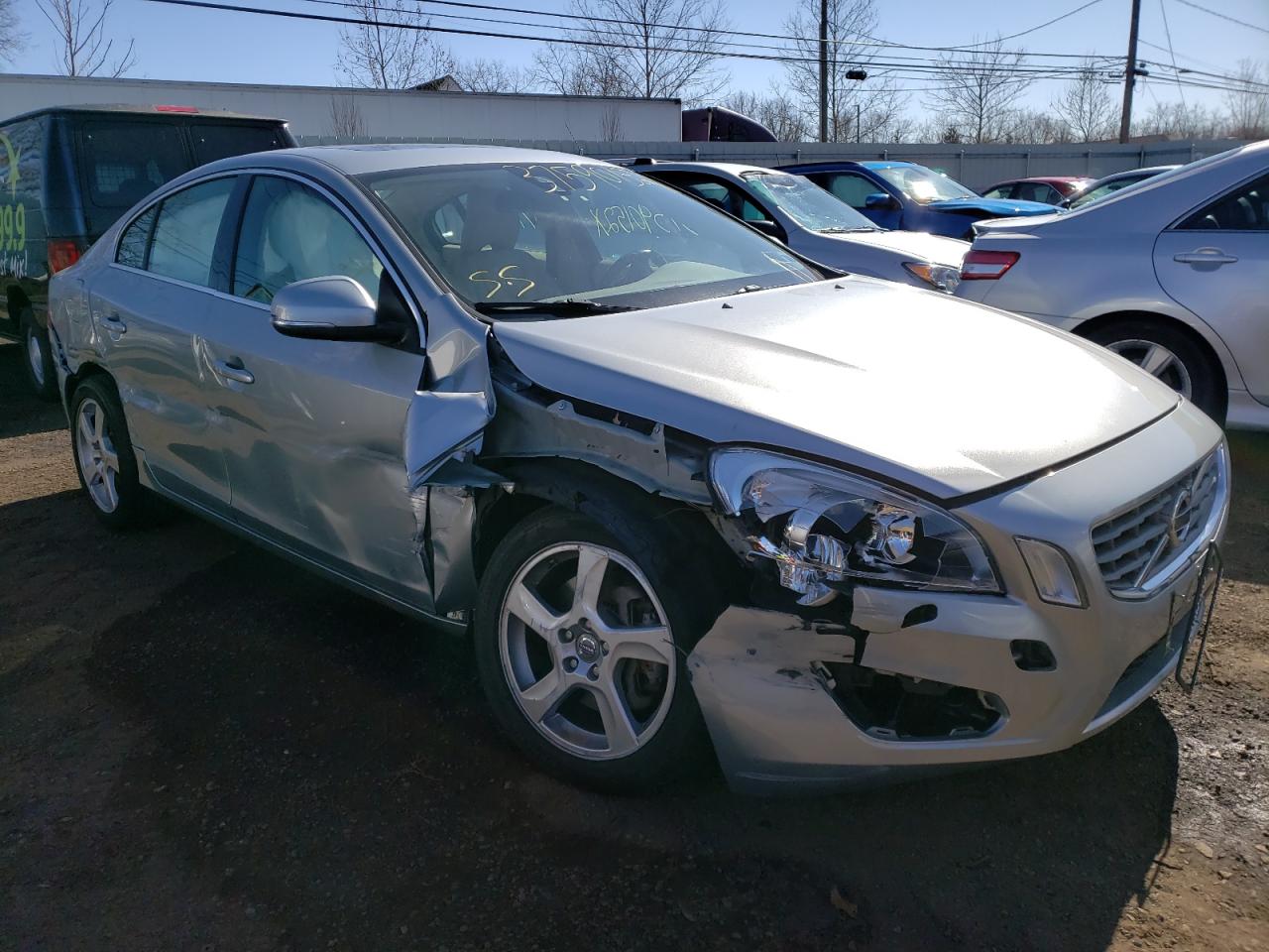 VOLVO S60 T5 2013 with VIN YV1612FH1D1216403 - Photo from auction