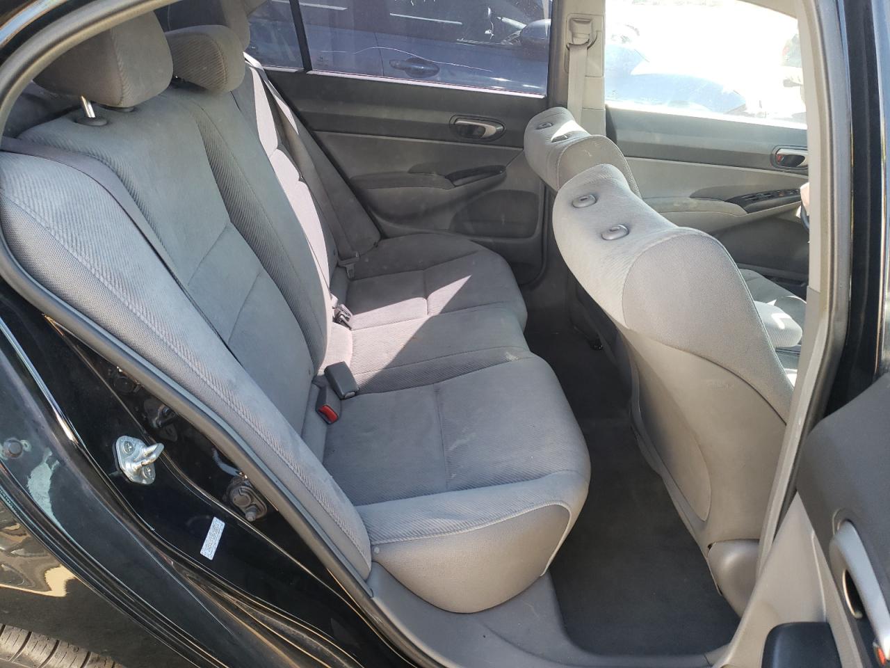 Photo 6 from auction – 2011 HONDA CIVIC LX with VIN 2HGFA1F52BH308514