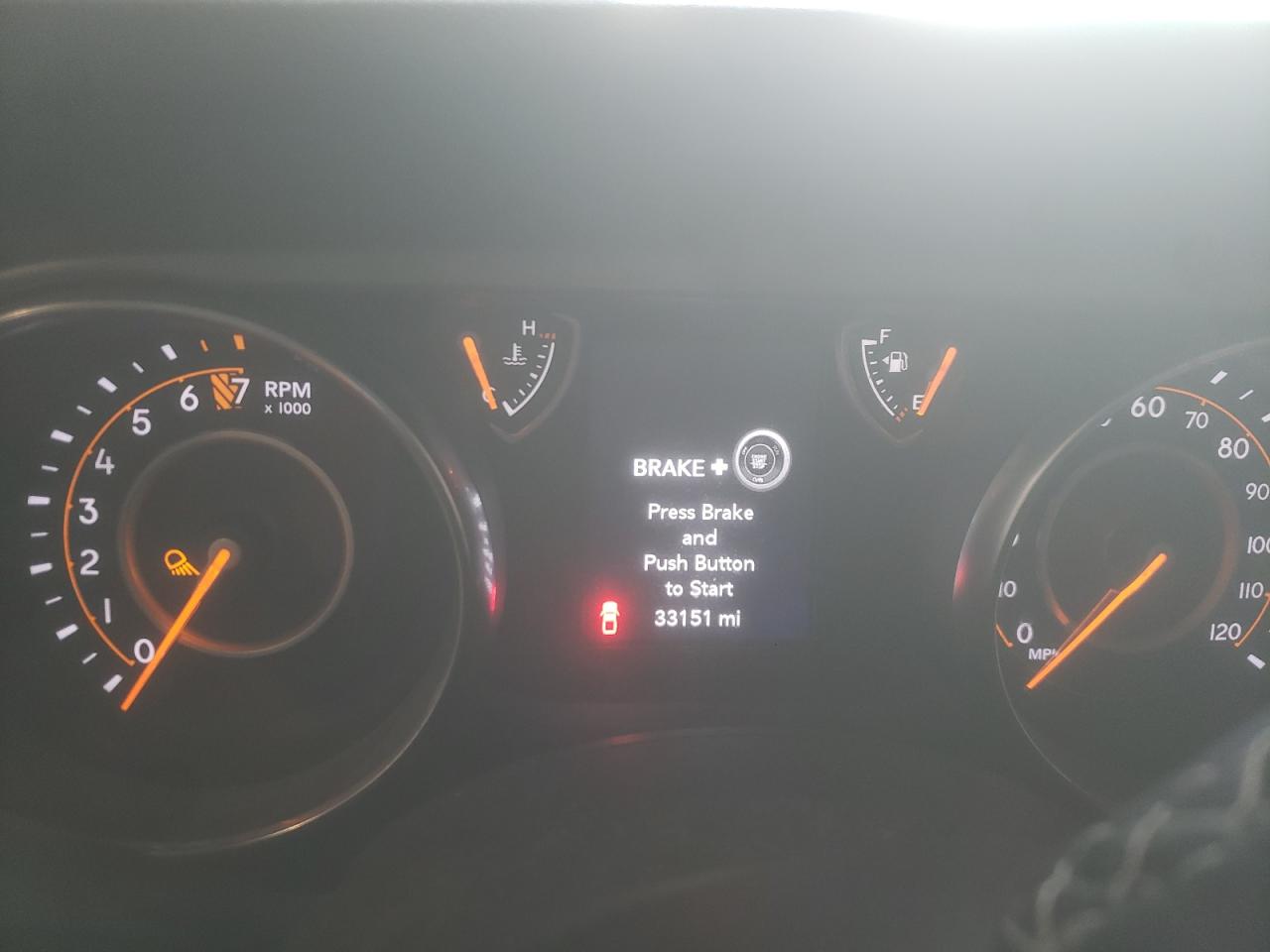 Photo 8 from auction – 2020 JEEP GLADIATOR with VIN 1C6HJTAG2LL116128