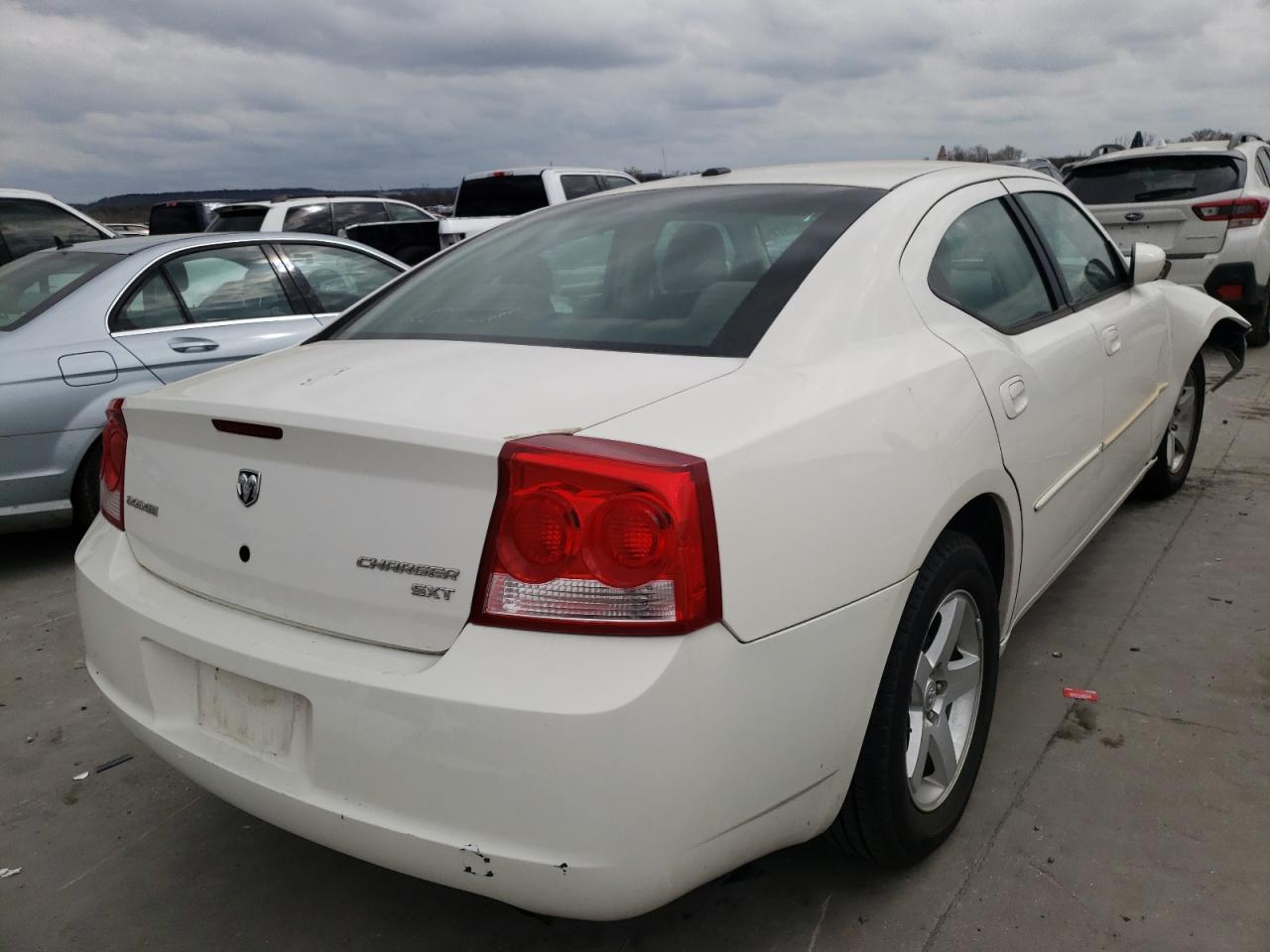 Foto 4 de la subasta – 2010 DODGE CHARGER SX con VIN 2B3CA3CV2AH168384