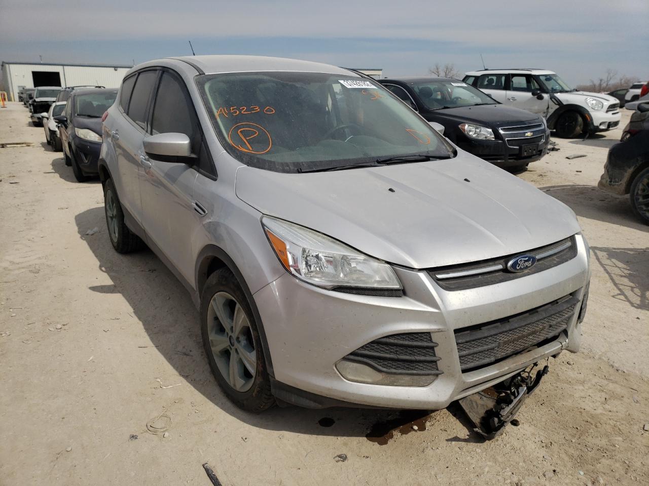 FORD ESCAPE SE 2016 with VIN 1FMCU9G91GUA15230 - Photo from auction