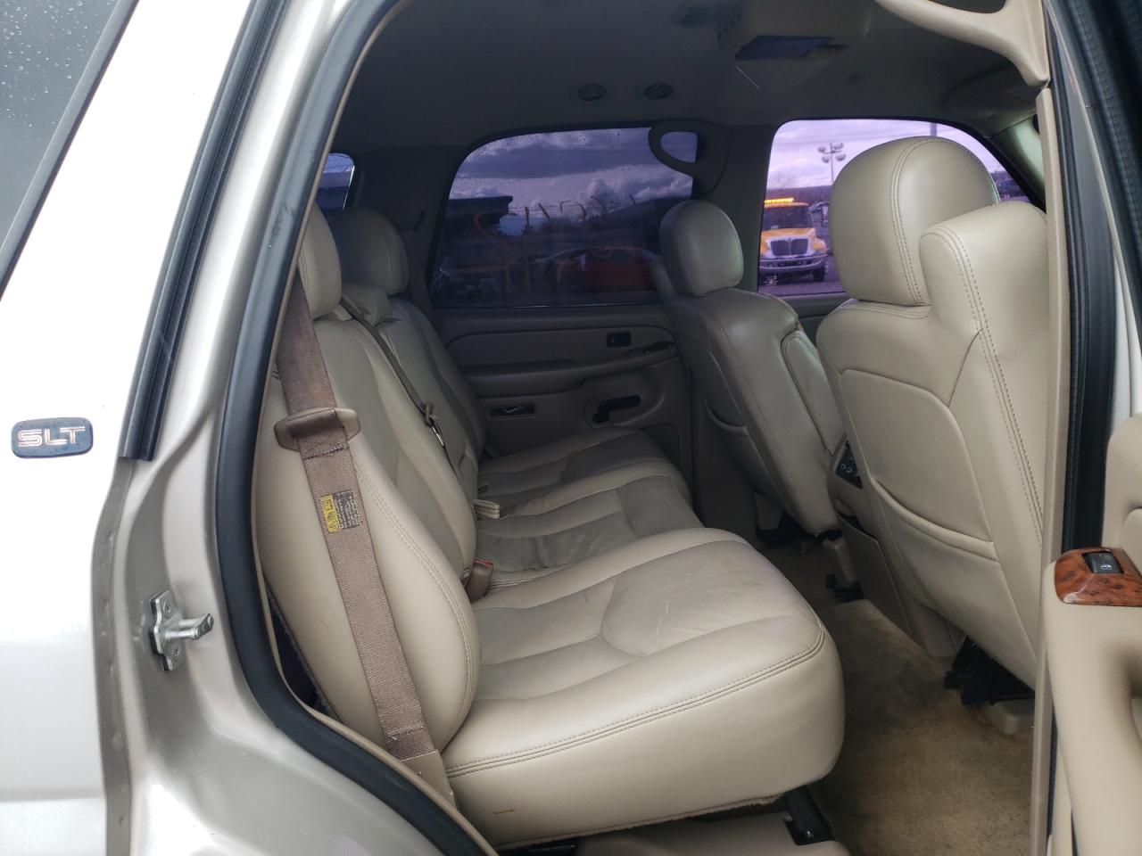 Photo 6 from auction – 2004 GMC YUKON with VIN 1GKEC13T34R262397