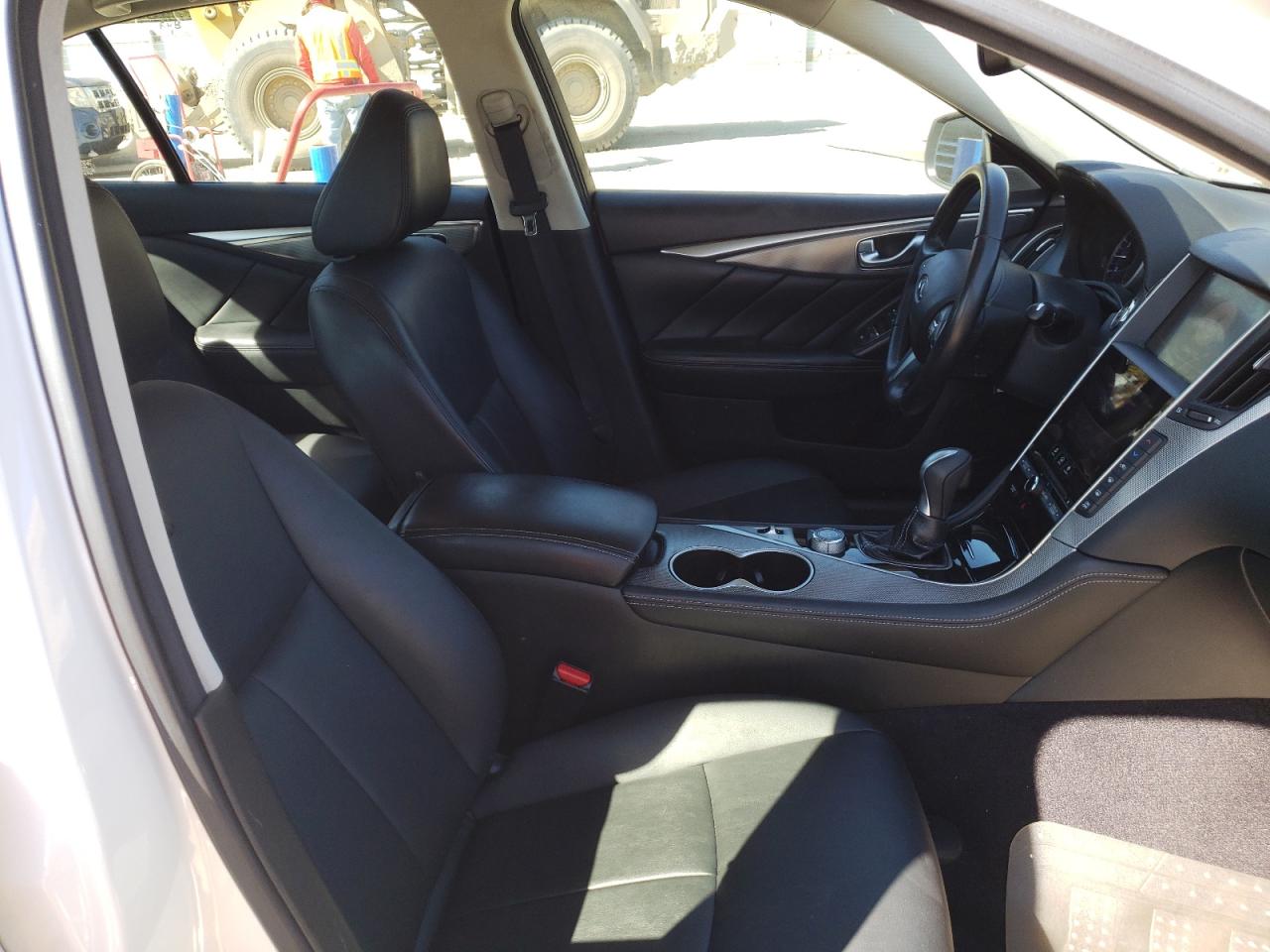 Photo 5 from auction – 2017 INFINITI Q50 PREMIU with VIN JN1EV7AP9HM743601