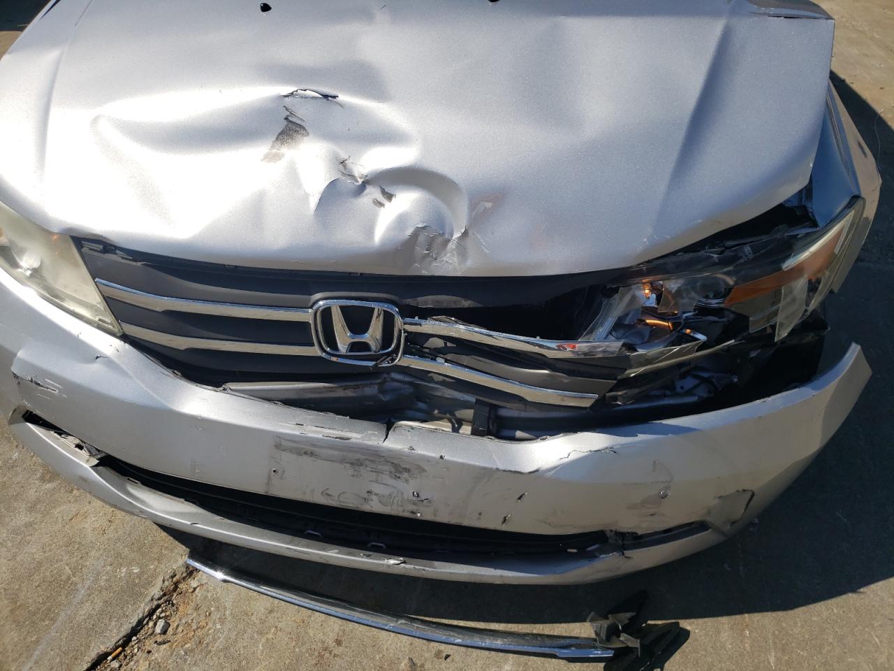 Photo 9 from auction – 2012 HONDA ODYSSEY EX with VIN 5FNRL5H44CB102457