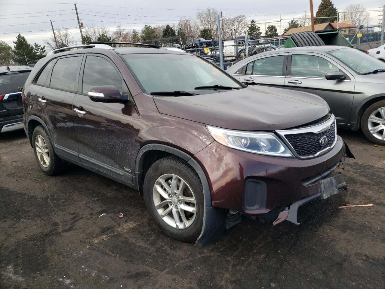 KIA SORENTO LX 2014 with VIN 5XYKTDA71EG481736 - Photo from auction