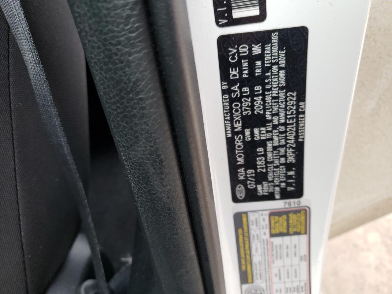 Photo 10 from auction – 2020 KIA FORTE FE with VIN 3KPF24AD2LE152922