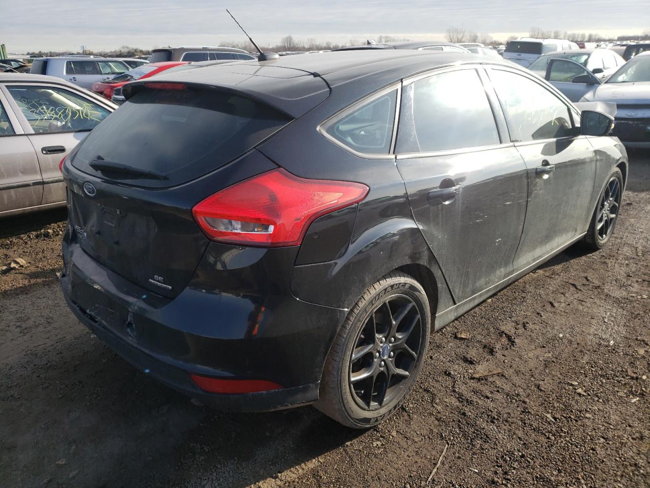 Photo 4 from auction – 2016 FORD FOCUS SE with VIN 1FADP3K22GL311747