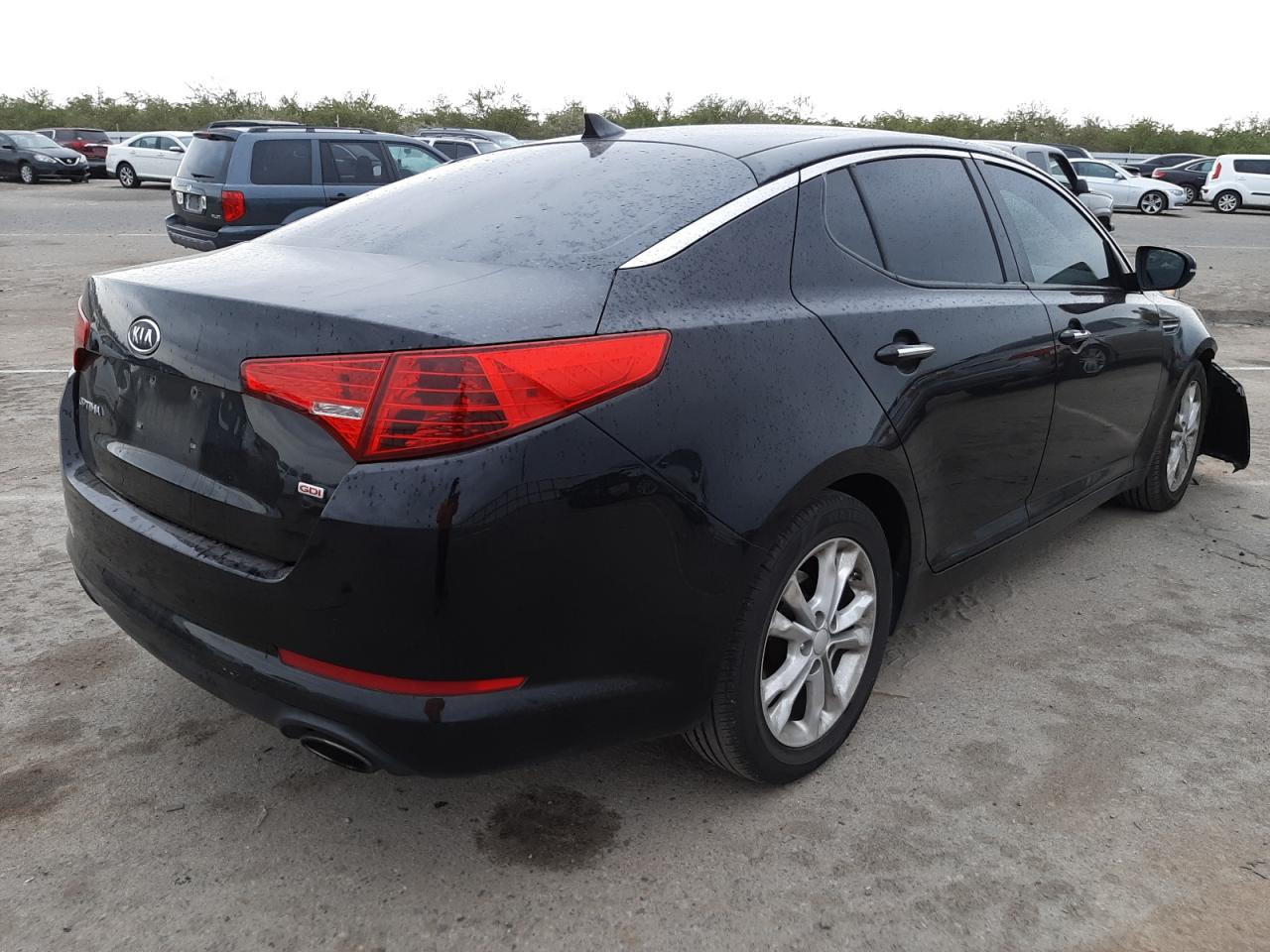 Photo 4 from auction – 2012 KIA OPTIMA LX with VIN 5XXGM4A71CG032917