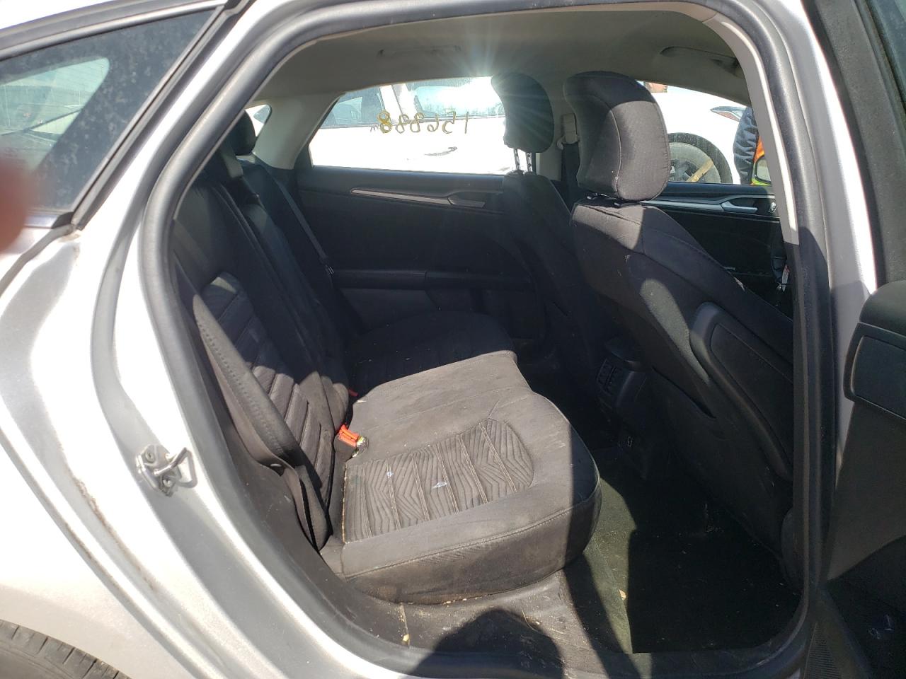 Photo 6 from auction – 2016 FORD FUSION SE with VIN 3FA6P0H78GR292407