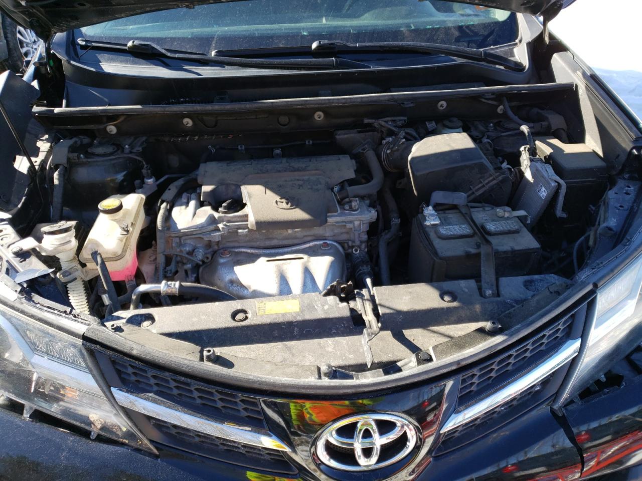Photo 7 from auction – 2015 TOYOTA RAV4 XLE with VIN 2T3RFREV5FW386465
