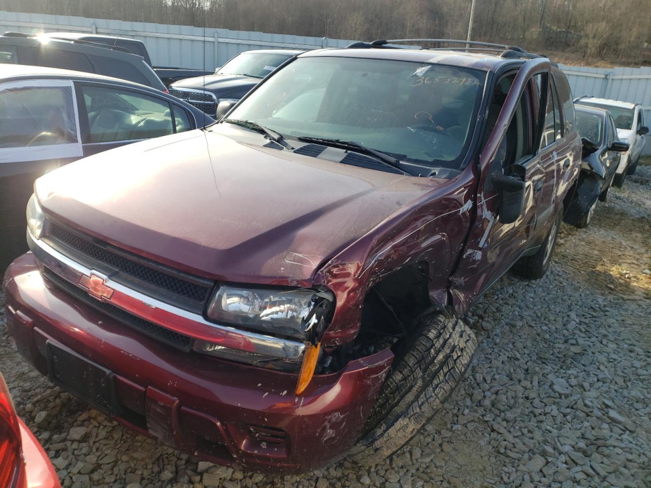 Photo 2 from auction – 2004 CHEVROLET TRAILBLAZE with VIN 1GNDS13S842392211
