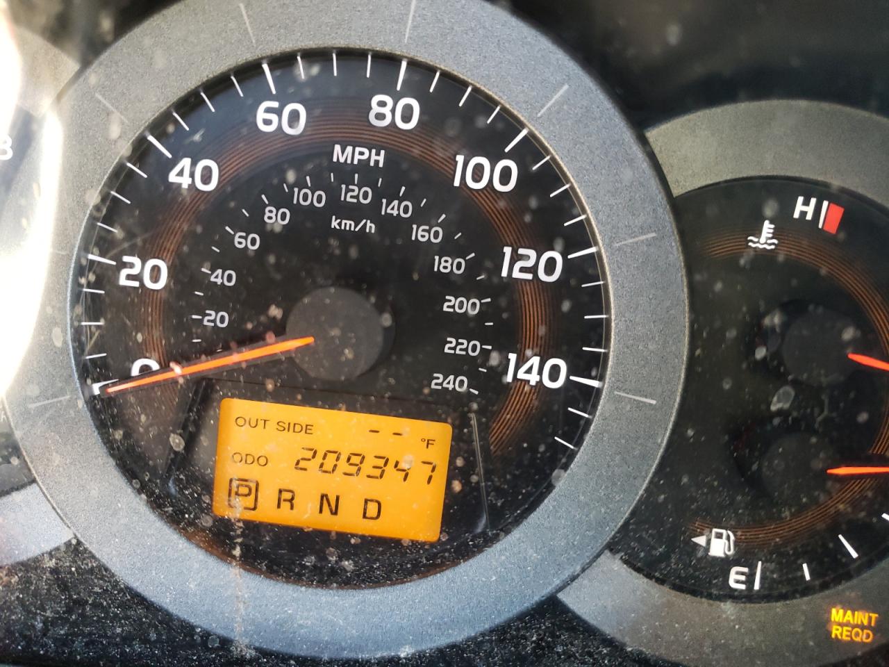 Photo 8 from auction – 2006 TOYOTA RAV4 with VIN JTMZK33V166002016