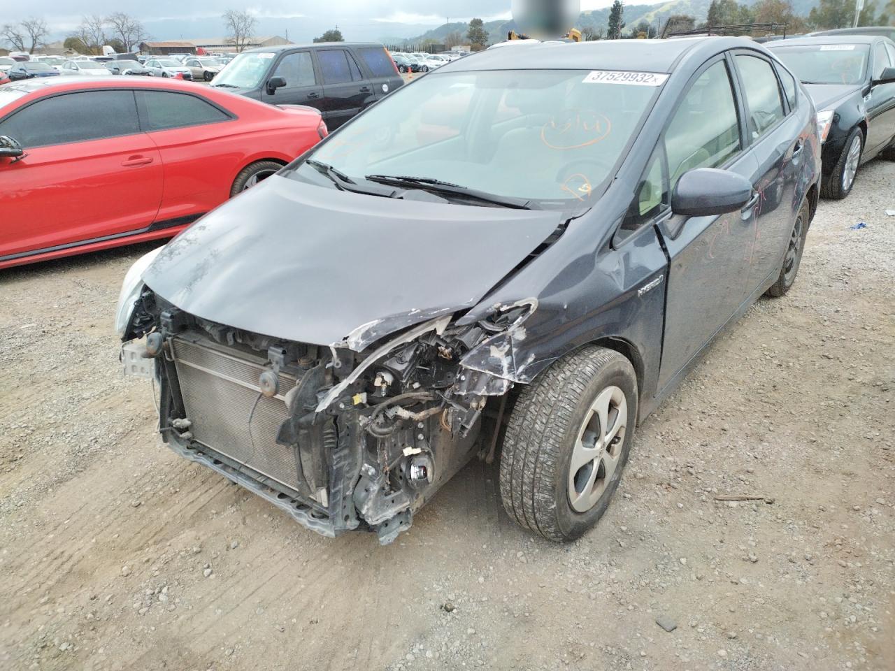 Photo 2 from auction – 2012 TOYOTA PRIUS with VIN JTDKN3DU3C5469003
