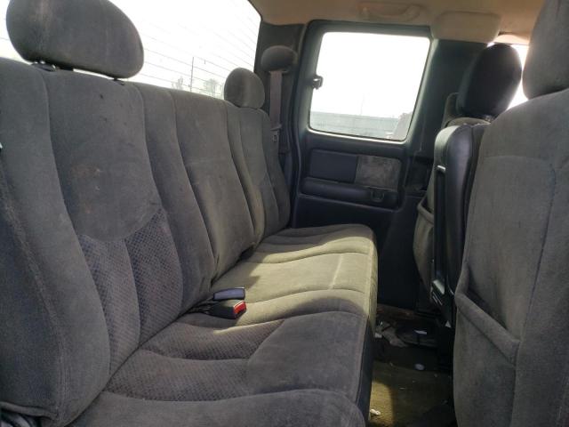 Photo 6 from auction – 2004 CHEVROLET SILVERADO with VIN 1GCEK19T94E355339