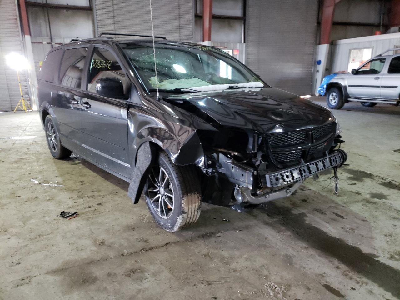 DODGE GRAND CARA 2016 with VIN 2C4RDGEG8GR344752 - Photo from auction