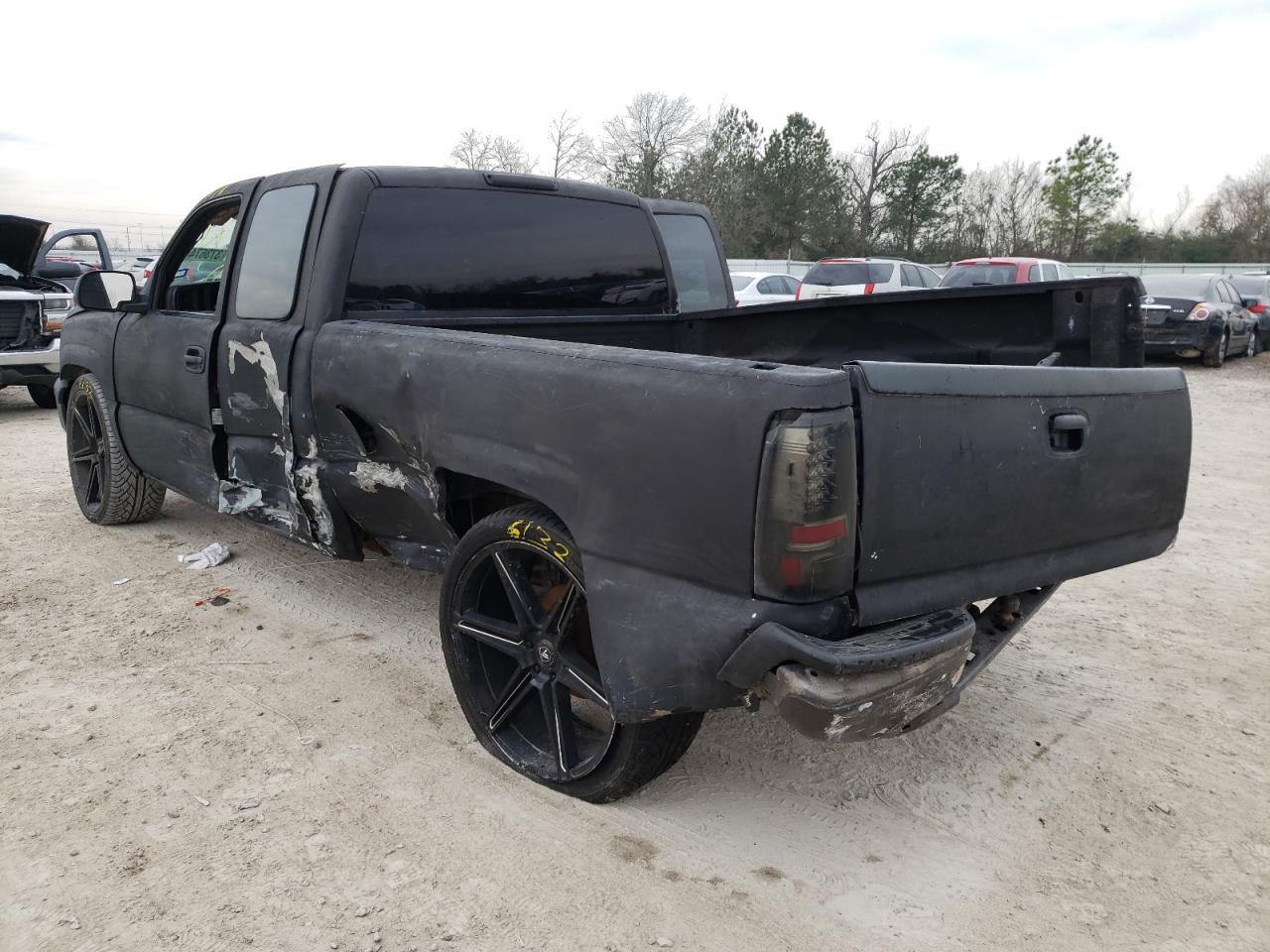 Photo 3 from auction – 2003 CHEVROLET SILVERADO with VIN 1GCEC19X33Z272786