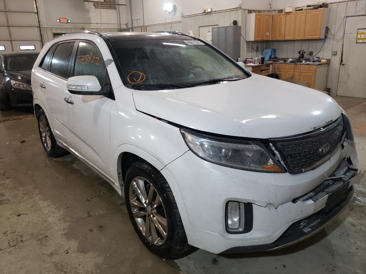 Photo 1 from auction – 2015 KIA SORENTO SX with VIN 5XYKW4A73FG612822