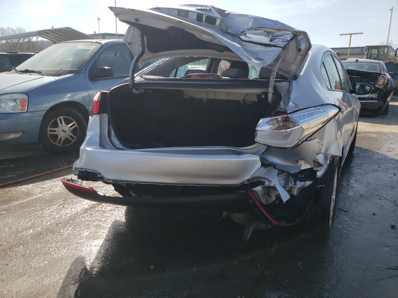Photo 9 from auction – 2015 KIA FORTE LX with VIN KNAFX4A64F5414505