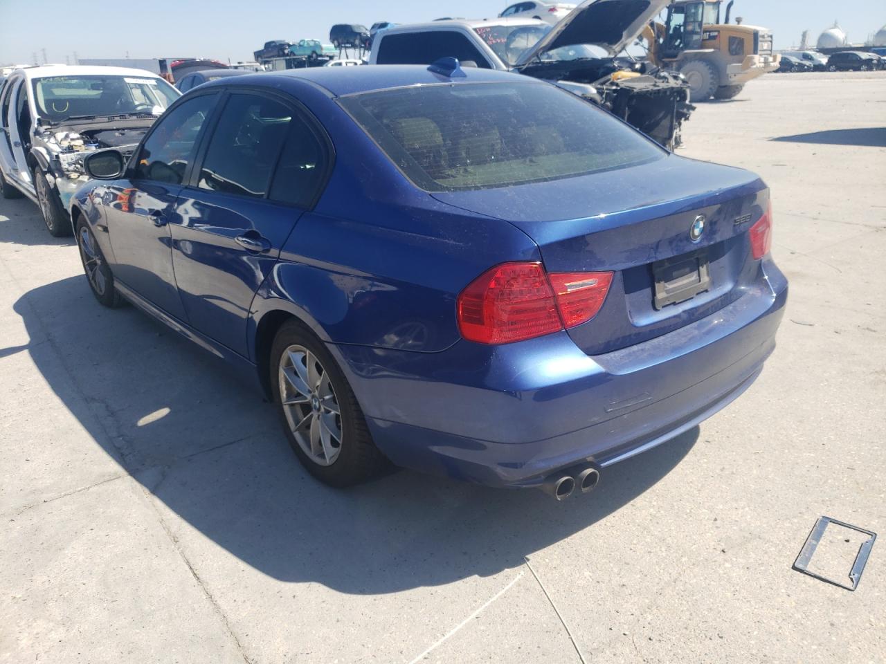 Photo 3 from auction – 2010 BMW 328 I with VIN WBAPH7G51ANM49139