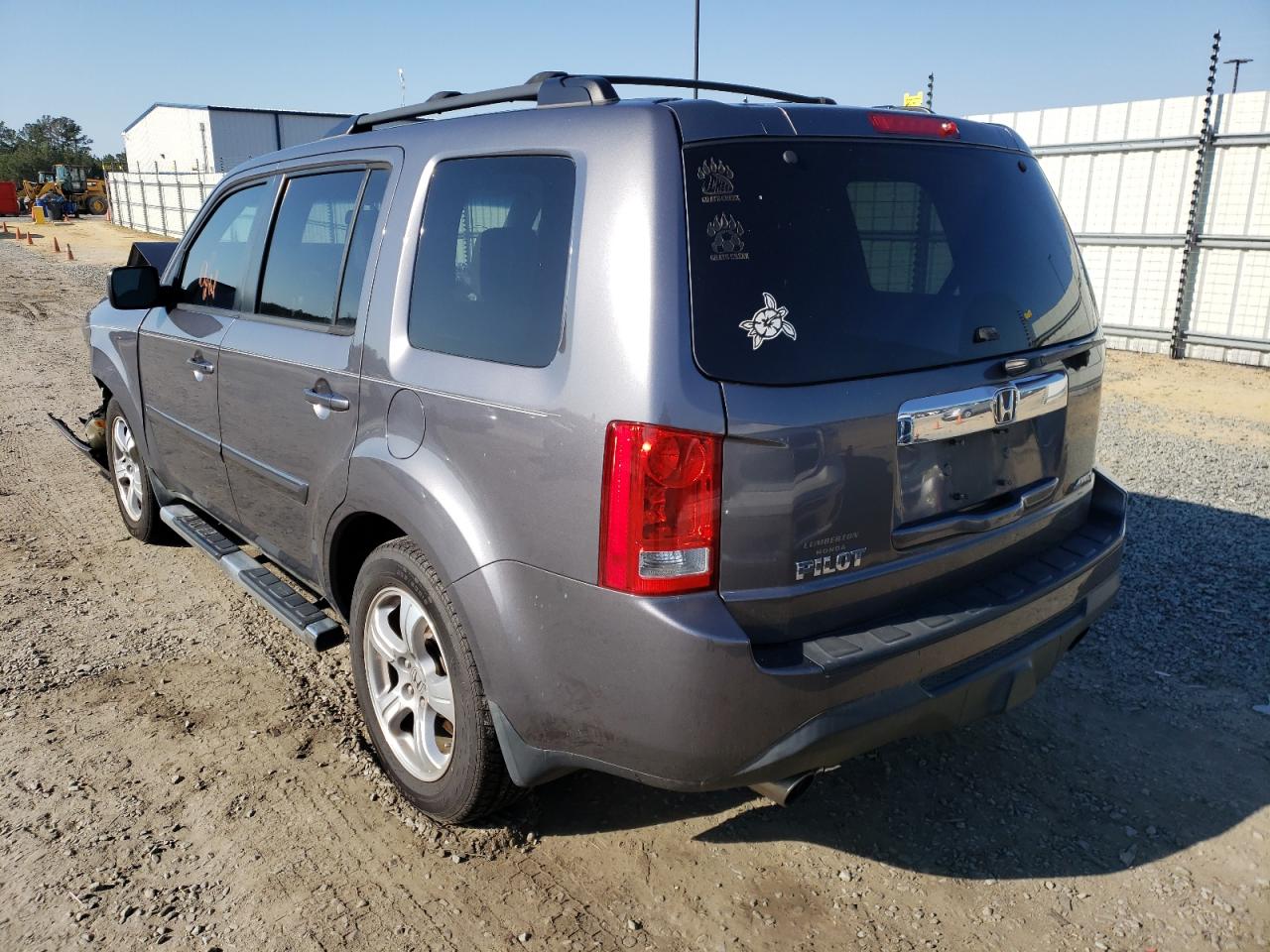 Photo 3 from auction – 2014 HONDA PILOT EXL with VIN 5FNYF4H53EB015836