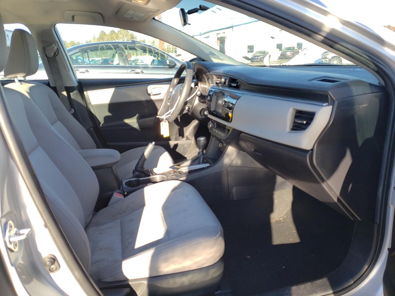 Photo 5 from auction – 2016 TOYOTA COROLLA L with VIN 2T1BURHE1GC683702