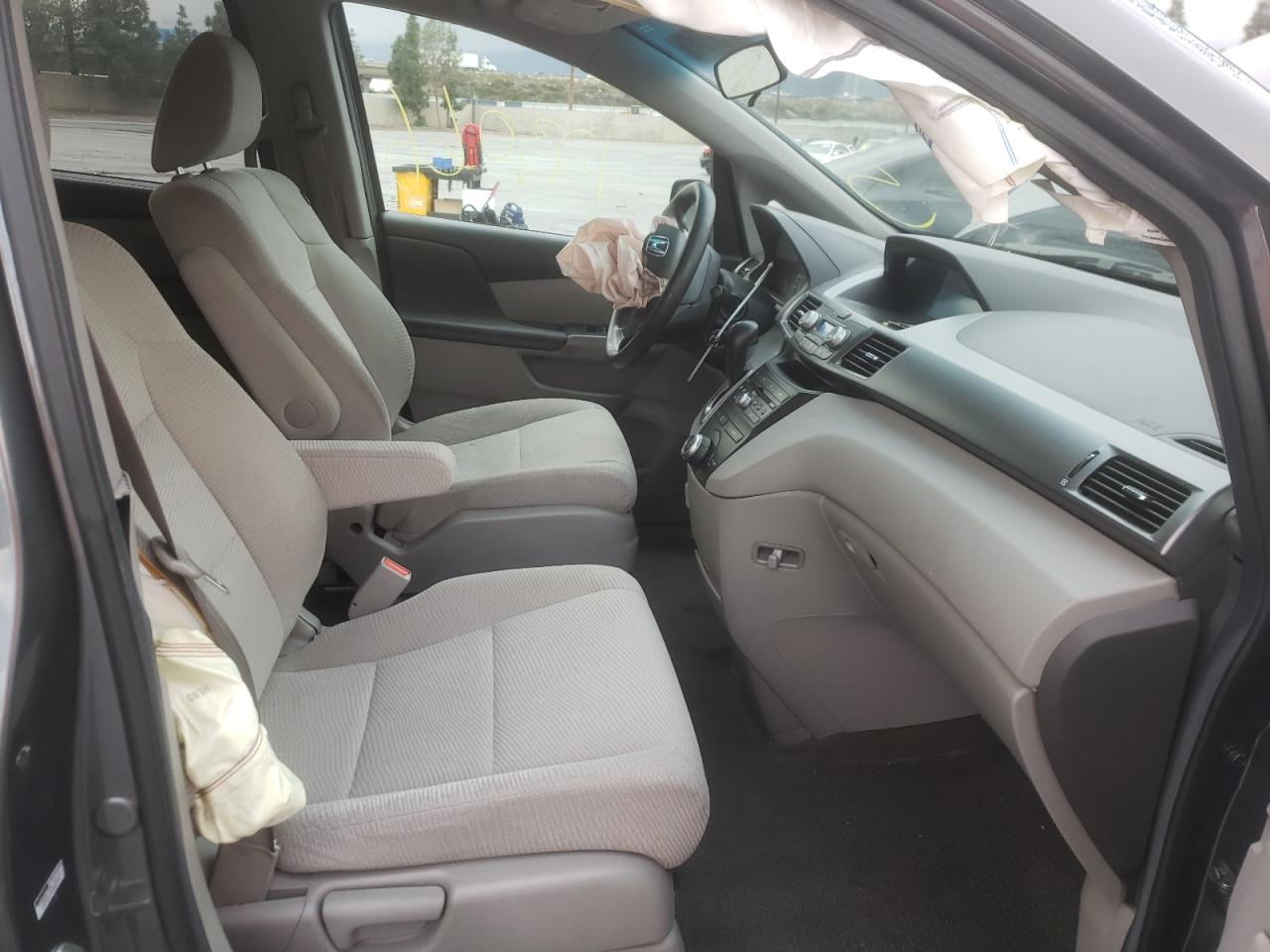 Photo 5 from auction – 2012 HONDA ODYSSEY LX with VIN 5FNRL5H28CB098699