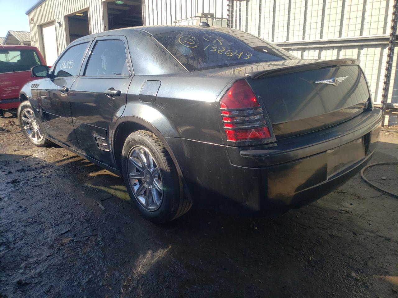 Photo 3 from auction – 2006 CHRYSLER 300C with VIN 2C3KA63H26H138643