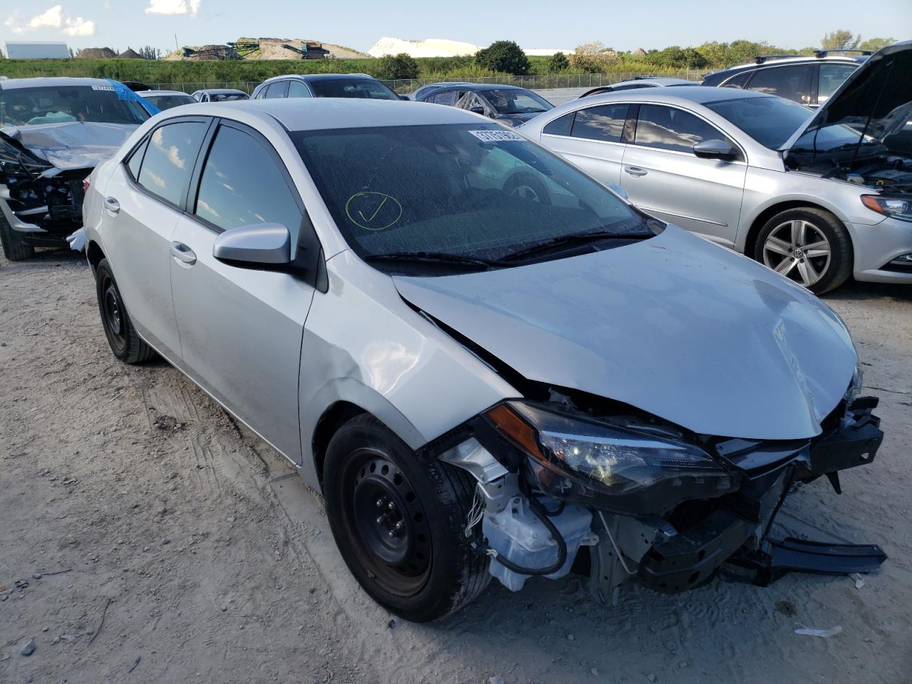 TOYOTA COROLLA L 2017 with VIN 2T1BURHE2HC813097 - Photo from auction