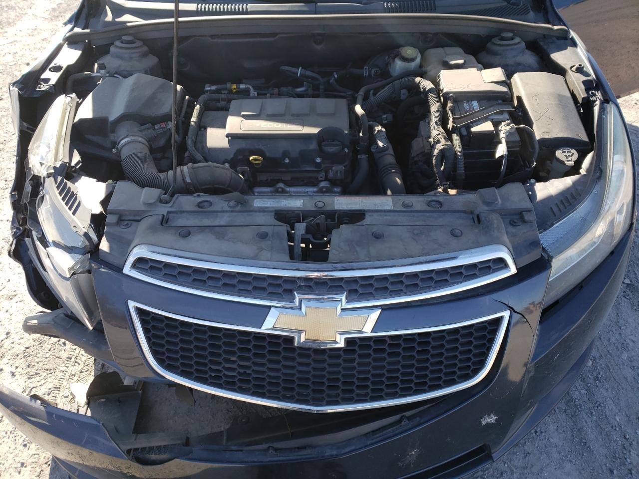 Photo 7 from auction – 2014 CHEVROLET CRUZE LT with VIN 1G1PC5SBXE7204118