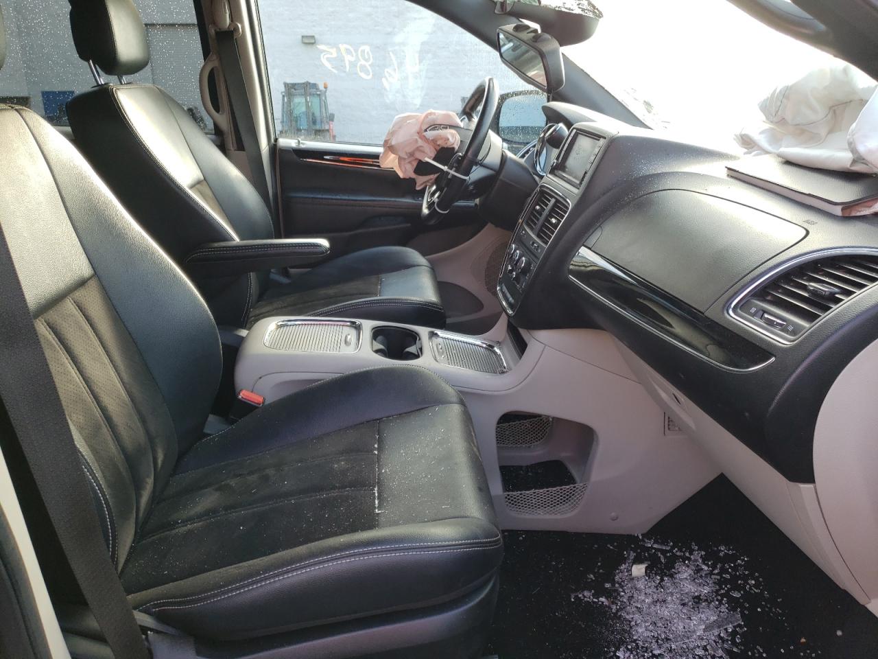 Zdjęcie 5 z aukcji – 2019 DODGE GRAND CARA z VIN 2C4RDGCG5KR797657