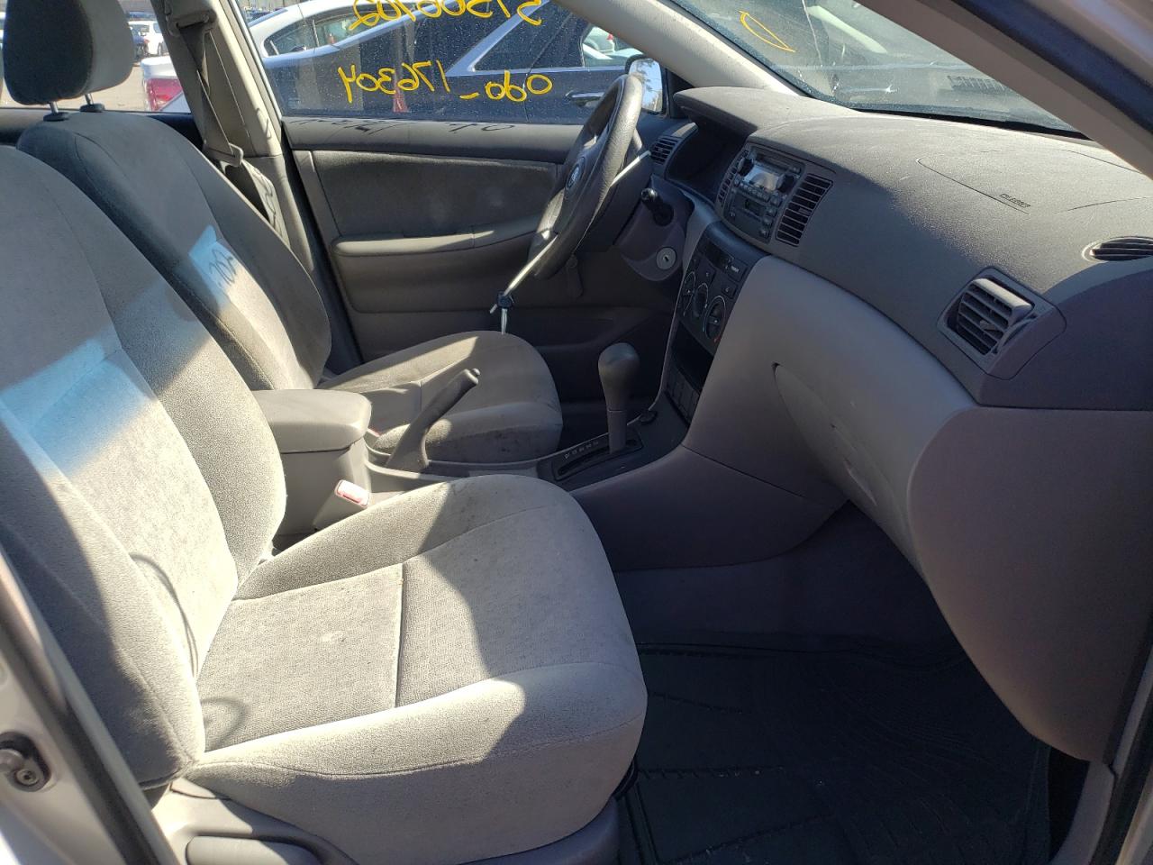 Photo 5 from auction – 2004 TOYOTA COROLLA CE with VIN 2T1BR32E74C315771