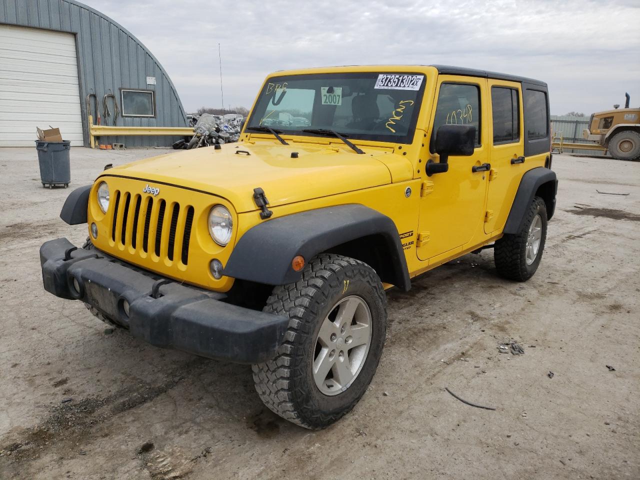 Photo 2 from auction – 2015 JEEP WRANGLER U with VIN 1C4BJWDG5FL698712